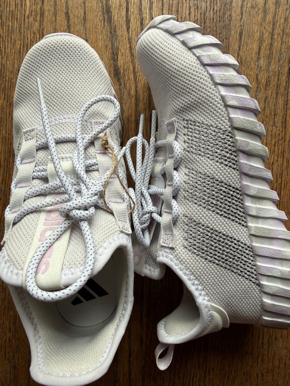 adidas Kids’ Sneakers in Light Lavender and White Sz 4 NWOT